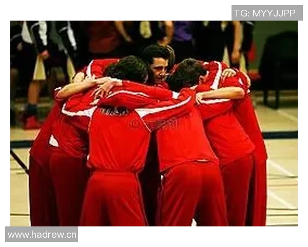 武汉篮球队团队协作深度解析与其他球队的对比研究