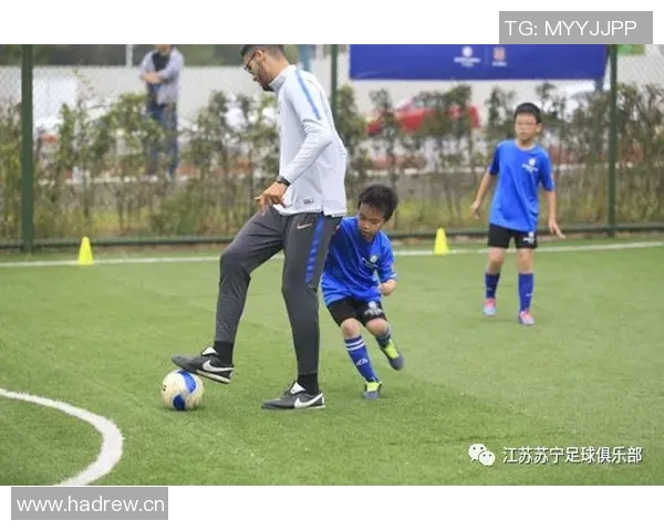 科学足球心理素质训练方法探讨提升运动员竞技表现的有效策略 科学足球心理素质训练方法探讨提升运动员竞技表现的有效策略